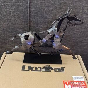 UOOAR bronze Metal Horse Sculpture
